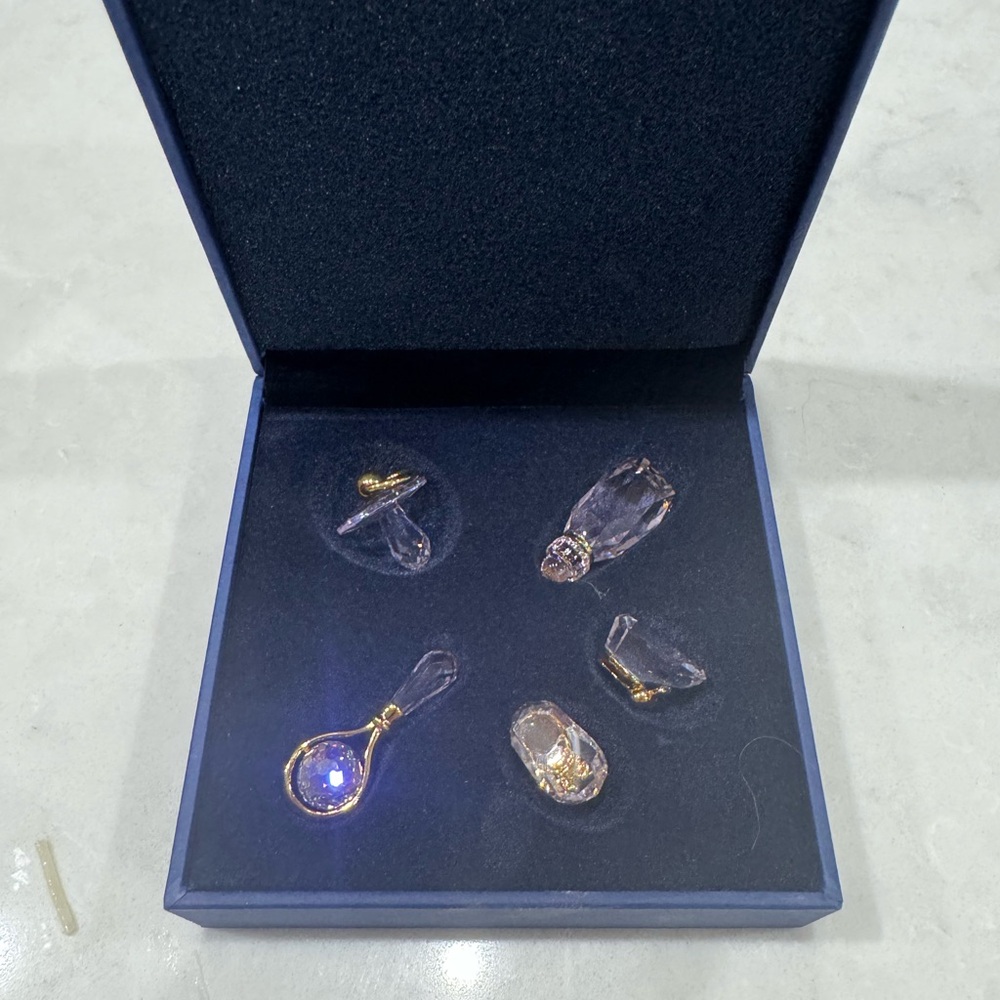 NEW SWAROVSKI baby girl Rosaline gold with rhodium set crystal 628333 NIB